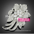 pretty flower clear detailed crystal brooch